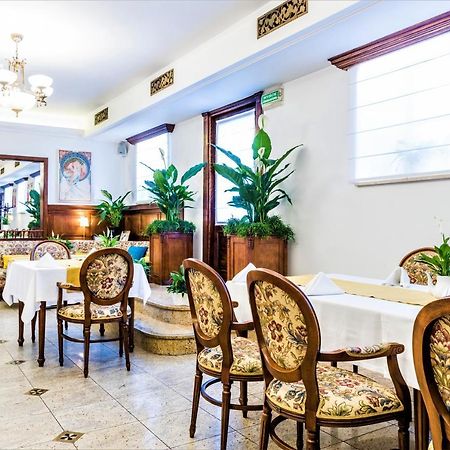 קילצה Hotel Pod Zlota Roza מראה חיצוני תמונה