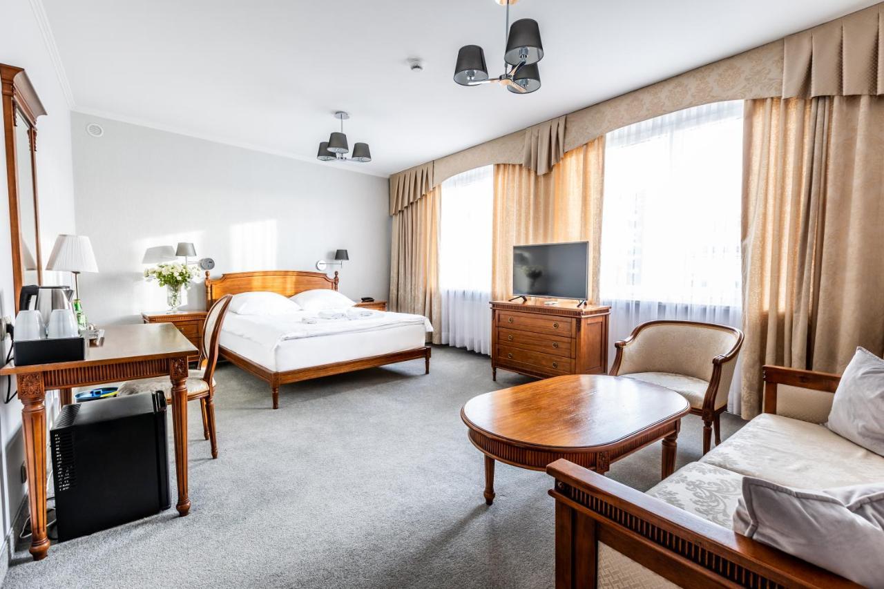 קילצה Hotel Pod Zlota Roza מראה חיצוני תמונה