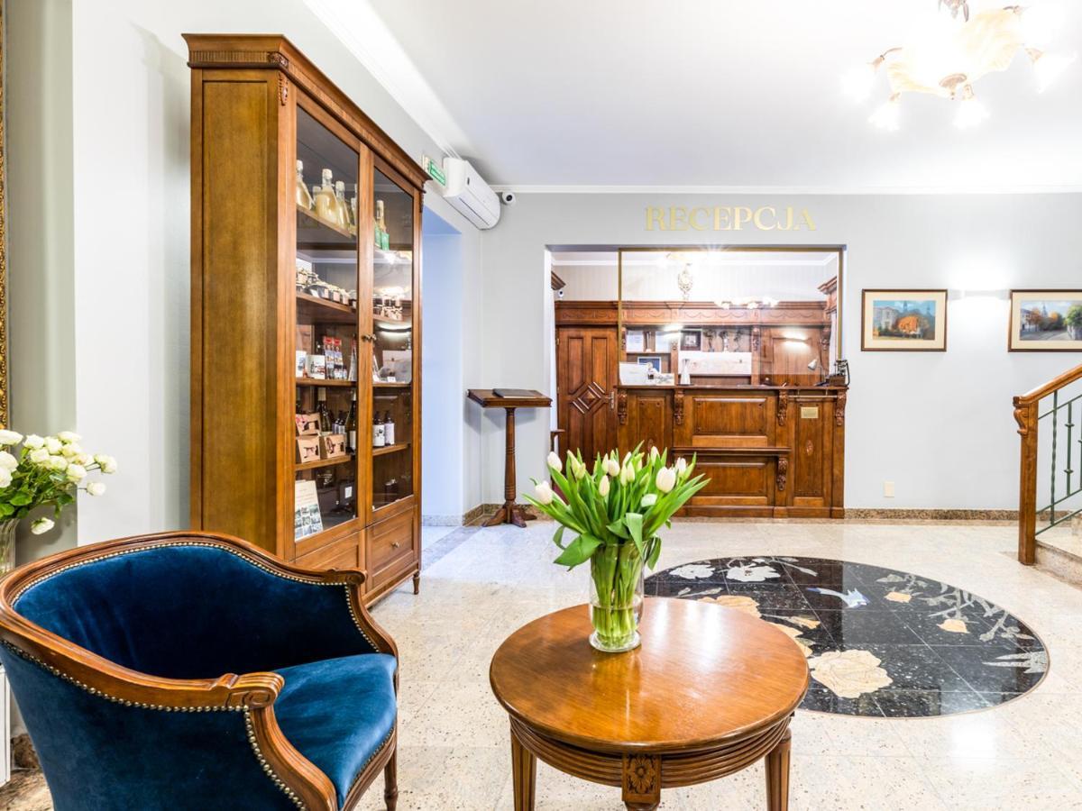 קילצה Hotel Pod Zlota Roza מראה חיצוני תמונה