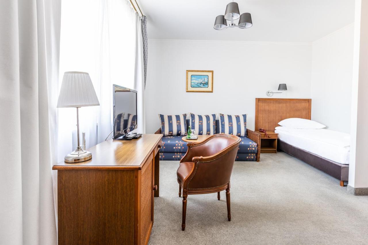 קילצה Hotel Pod Zlota Roza מראה חיצוני תמונה