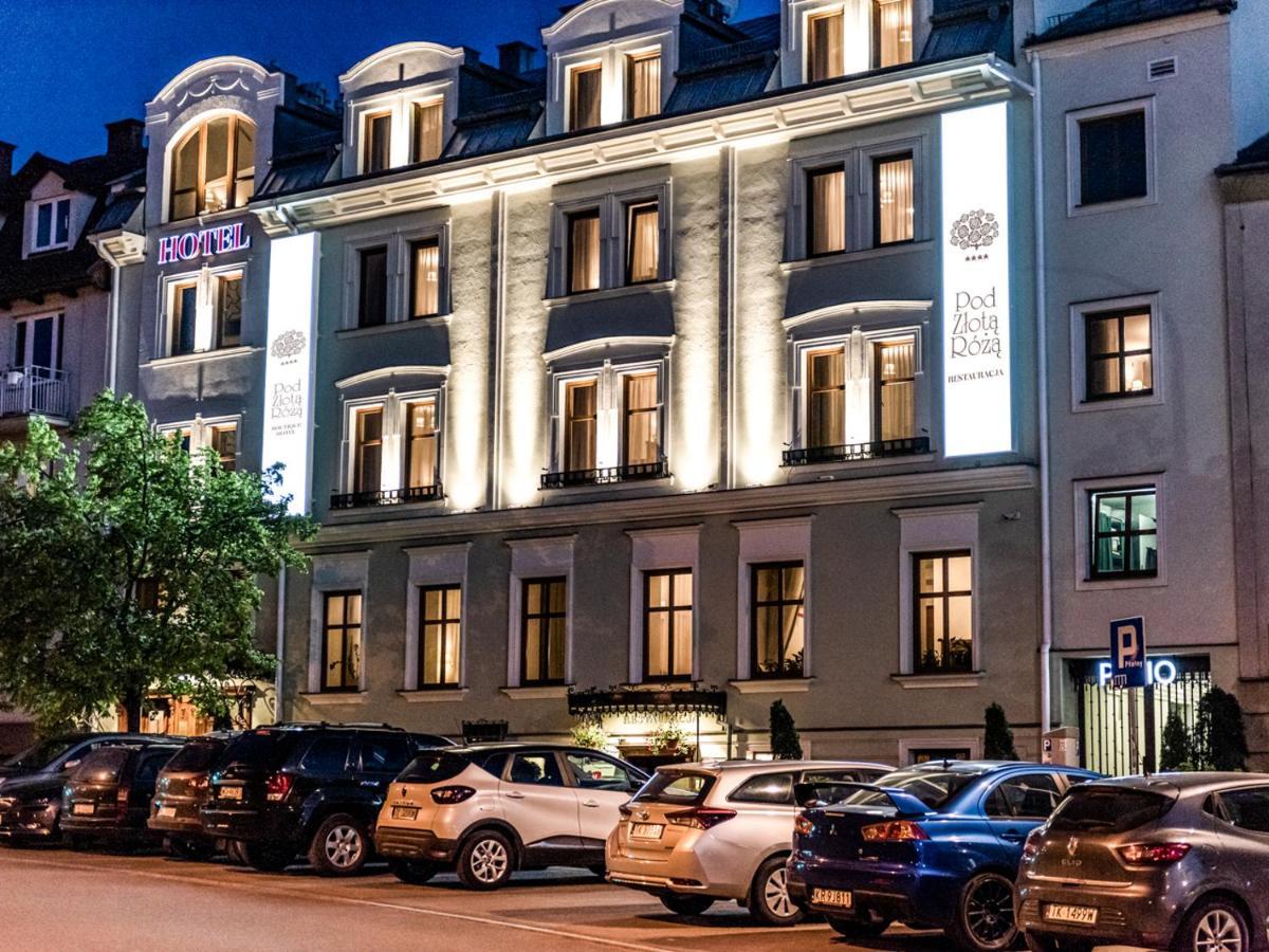 קילצה Hotel Pod Zlota Roza מראה חיצוני תמונה