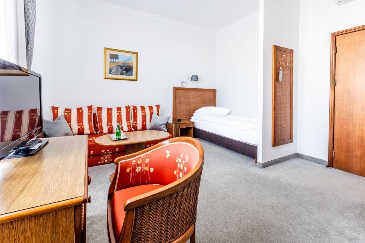 קילצה Hotel Pod Zlota Roza מראה חיצוני תמונה