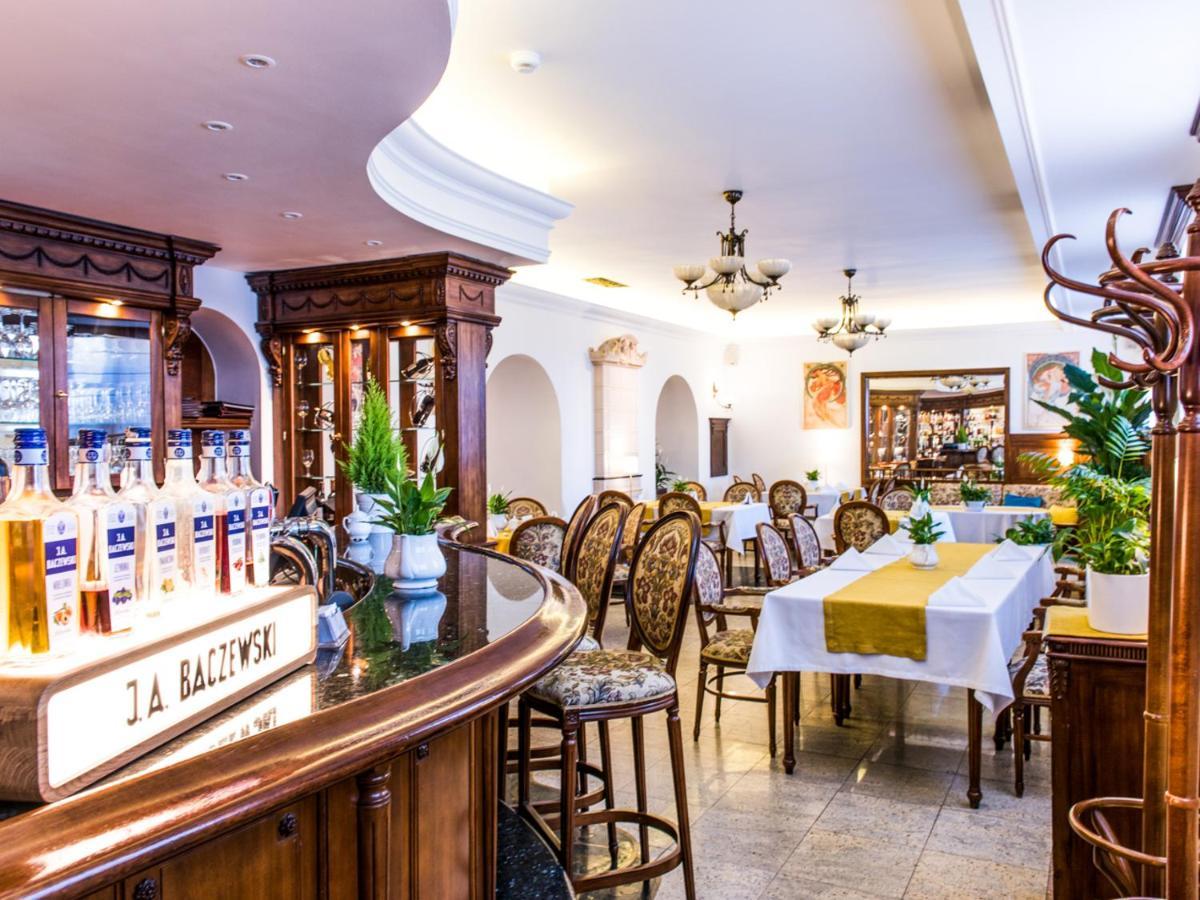 קילצה Hotel Pod Zlota Roza מראה חיצוני תמונה