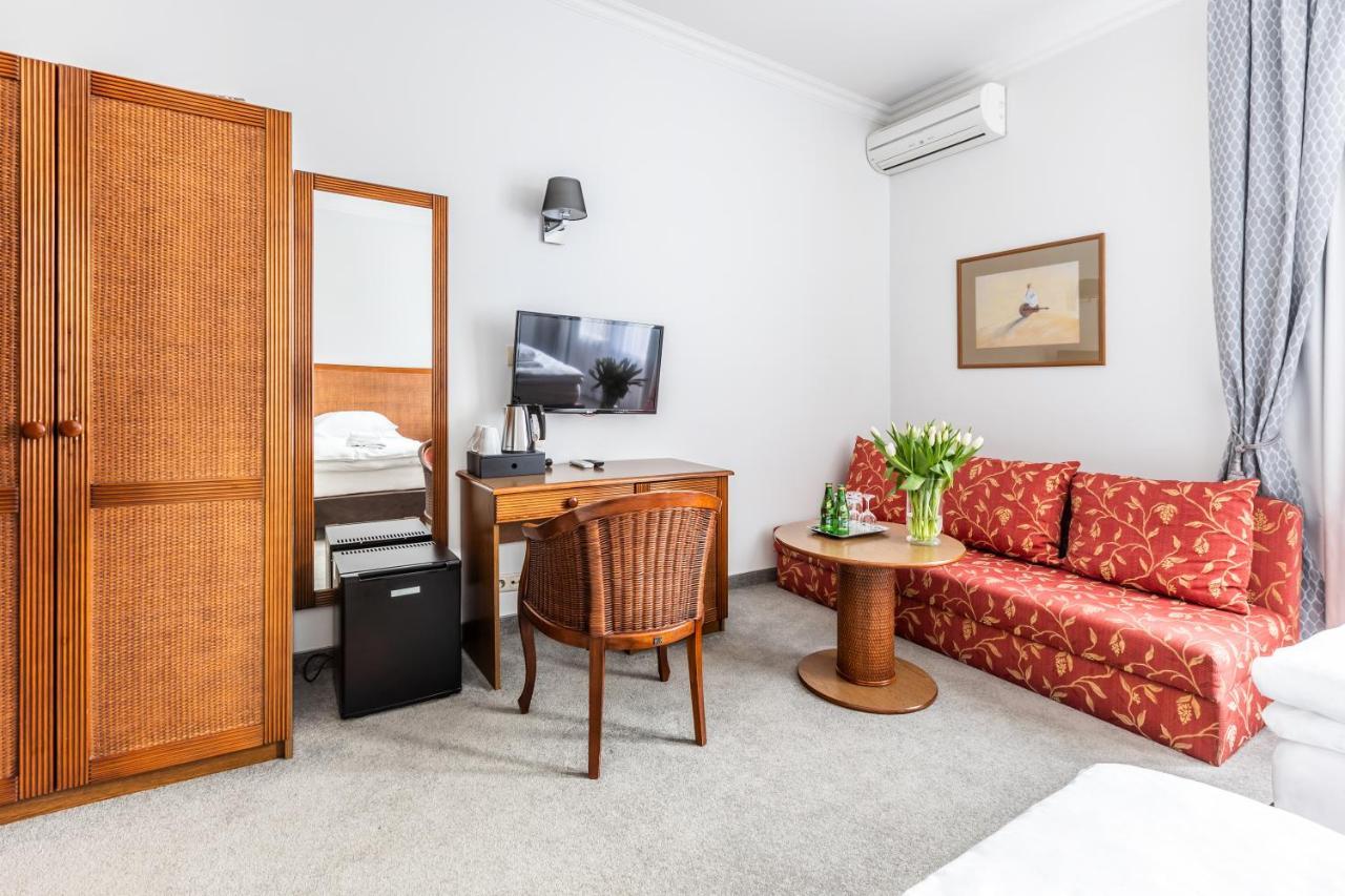 קילצה Hotel Pod Zlota Roza מראה חיצוני תמונה