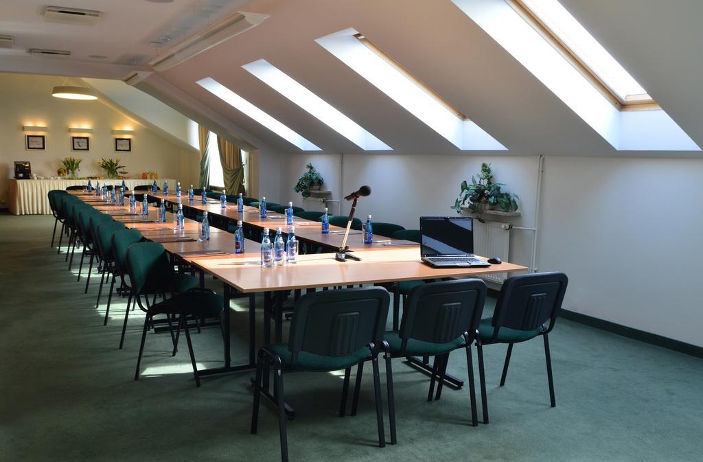קילצה Hotel Pod Zlota Roza מראה חיצוני תמונה