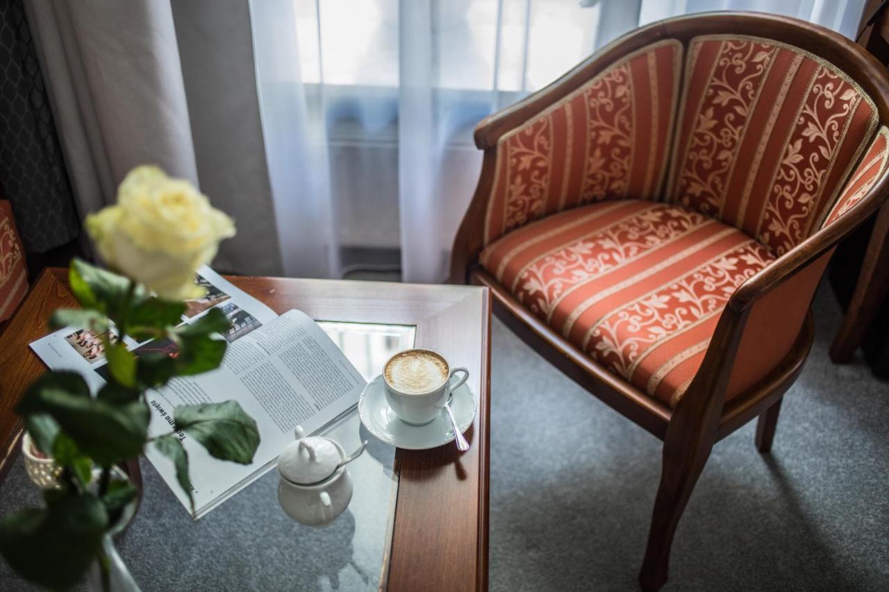 קילצה Hotel Pod Zlota Roza מראה חיצוני תמונה